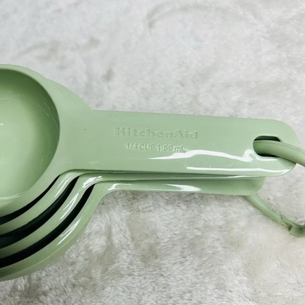 KitchenAid Measuring Cups Set Of 4 Seafoam Green 1/4, 1/3, 1/2, + 1 cup on Ring